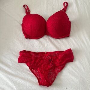 Victoria secret bra and cheeky bottom.